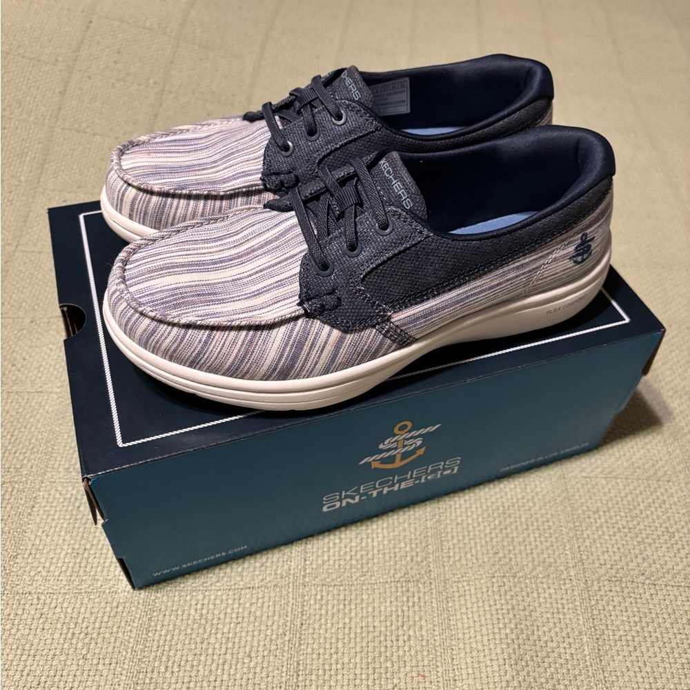 Skechers Women's Navy and White Striped Boat Shoes, Size 7